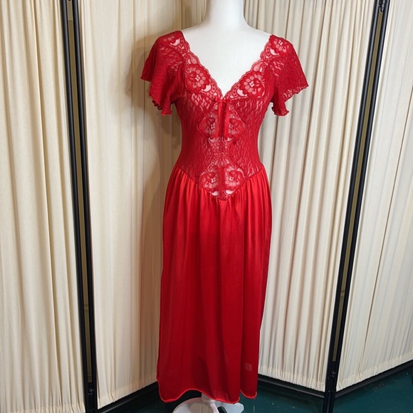 70’S VINTAGE- GORGEOUS RED SLIP GOWN LACE DRESS - Picture 11 of 11